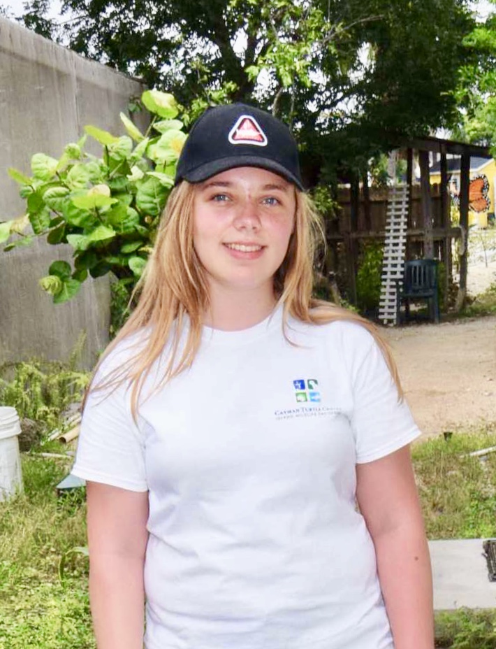Intern from the UK gains hands-on experience with marine life